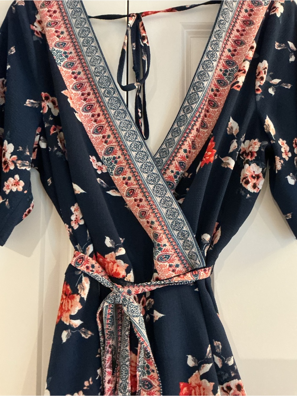 Floral Navy ROMPER with Pink Accent Trim from Francesca’s L NWT - Picture 2 of 6